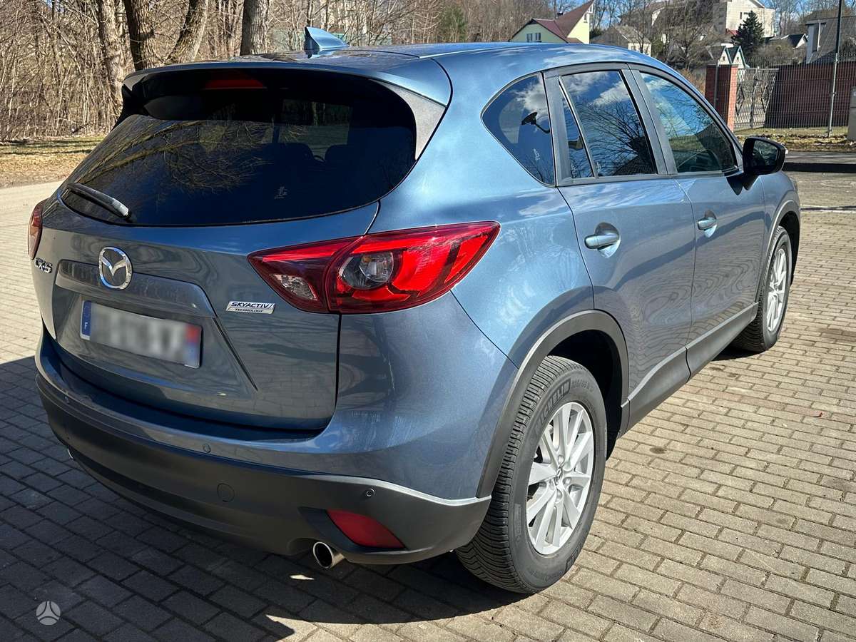 Mazda CX-5, 2.2 l., off-road / crossover