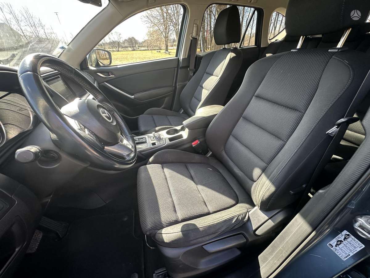 Mazda CX-5, 2.2 l., off-road / crossover