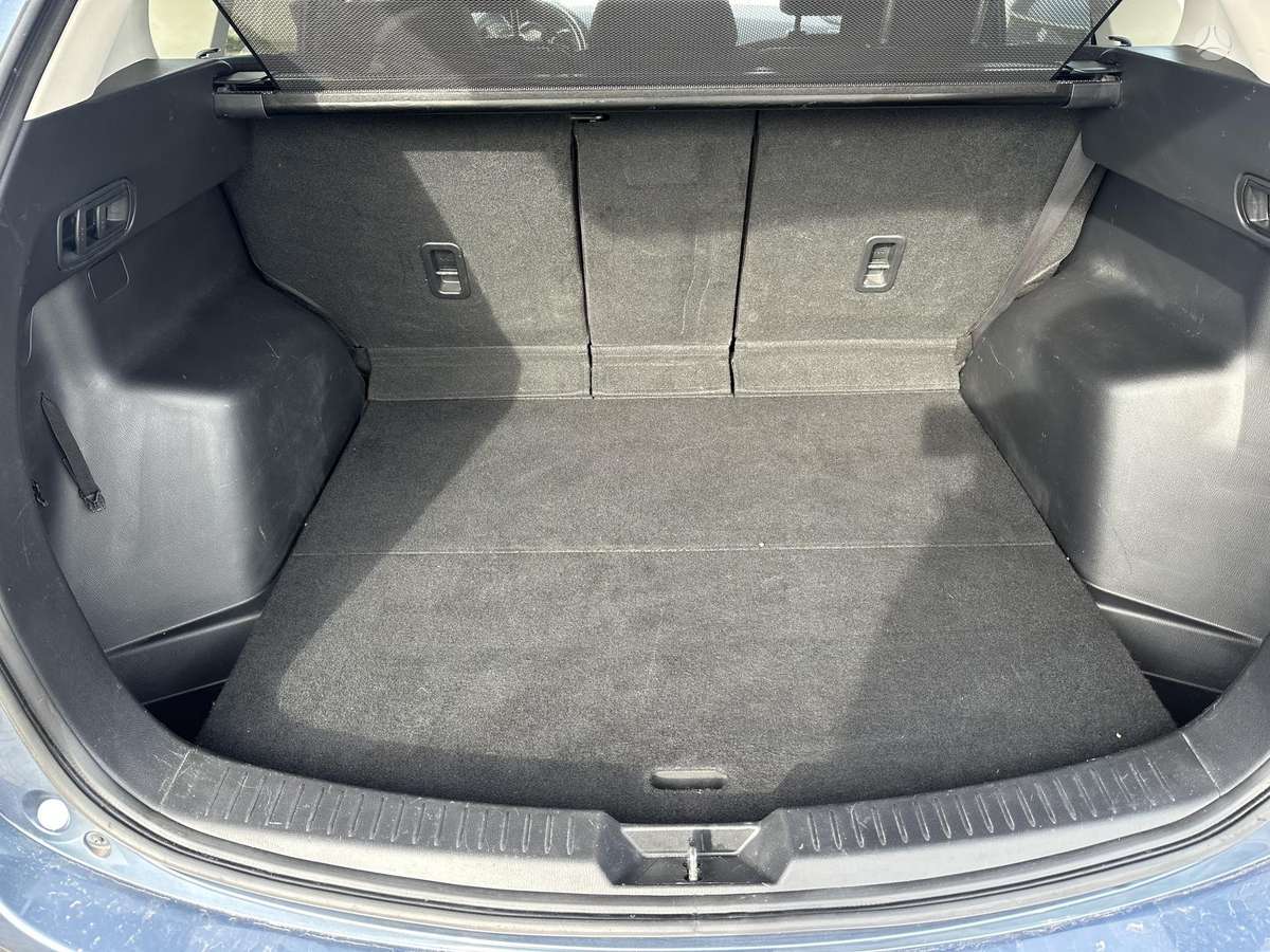 Mazda CX-5, 2.2 l., off-road / crossover