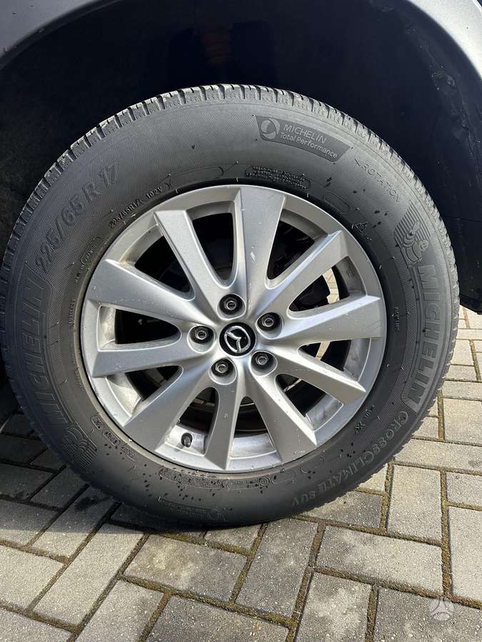 Mazda CX-5, 2.2 l., off-road / crossover