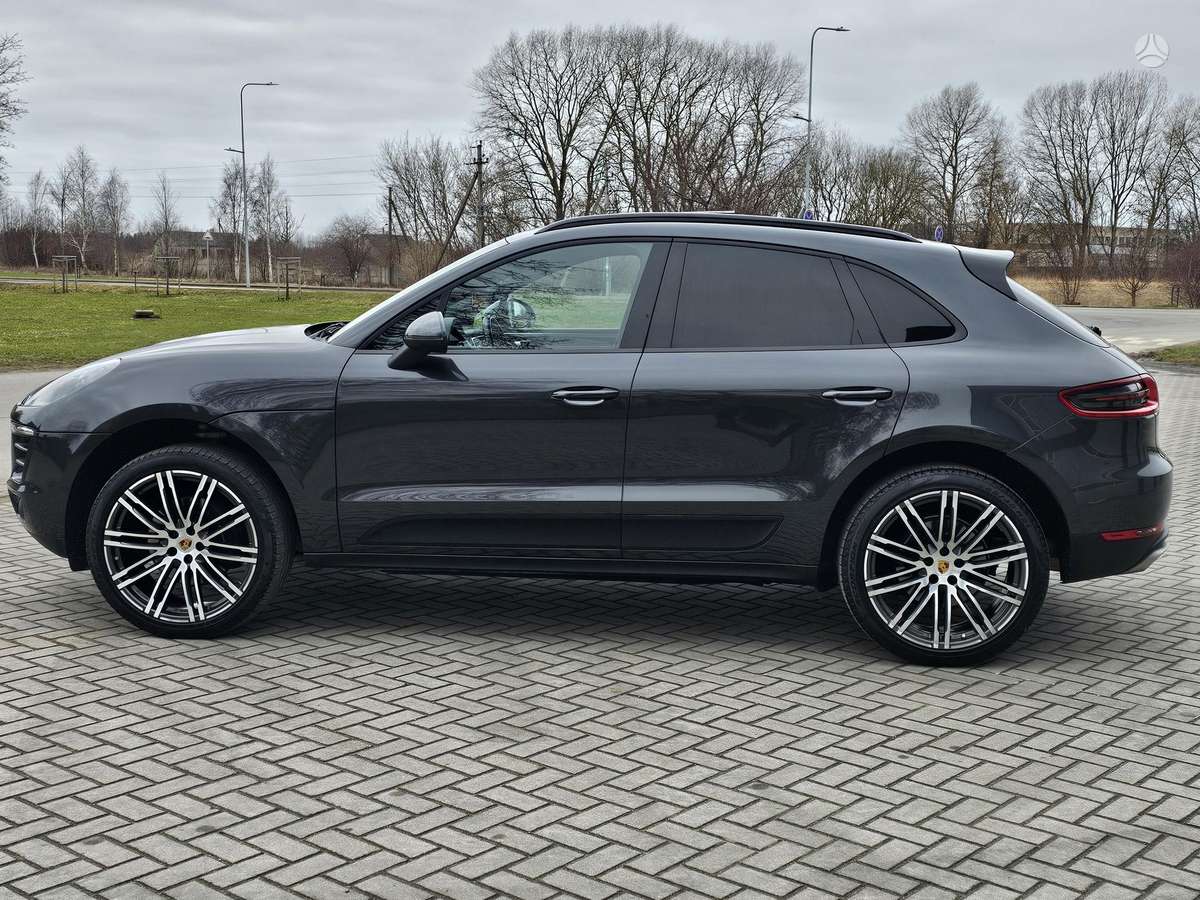 Porsche Macan, 2.0 l., off-road / crossover