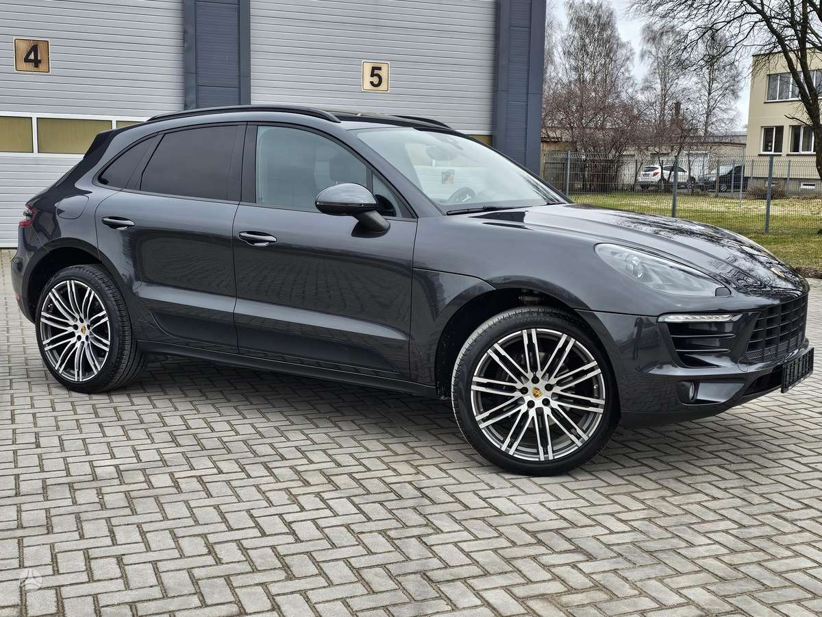Porsche Macan, 2.0 l., off-road / crossover
