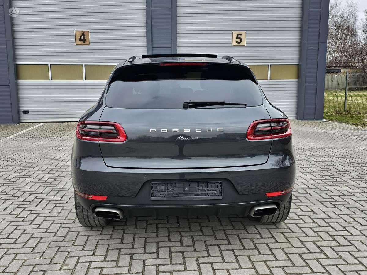 Porsche Macan, 2.0 l., off-road / crossover