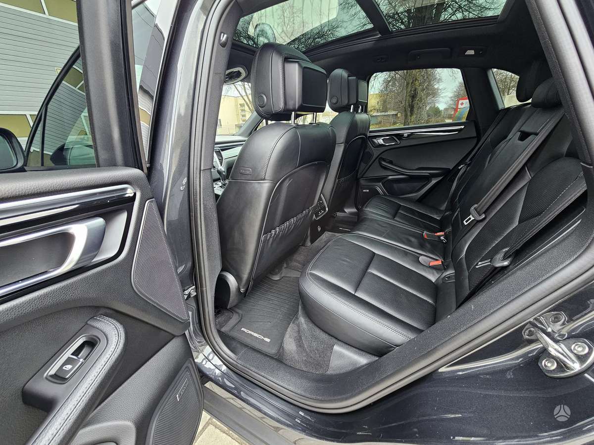 Porsche Macan, 2.0 l., Внедорожник / Кроссовер