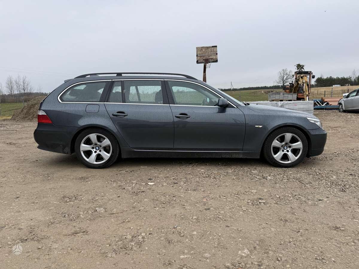 BMW 525, 3.0 l., Универсал