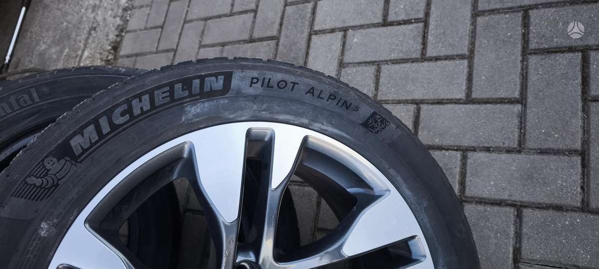 Bridgestone, летние 215/55 R18