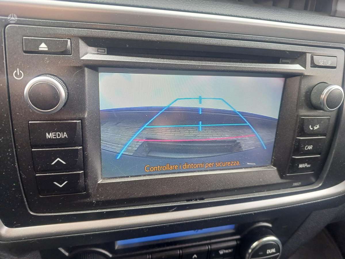 Toyota Auris kėbulo dalys