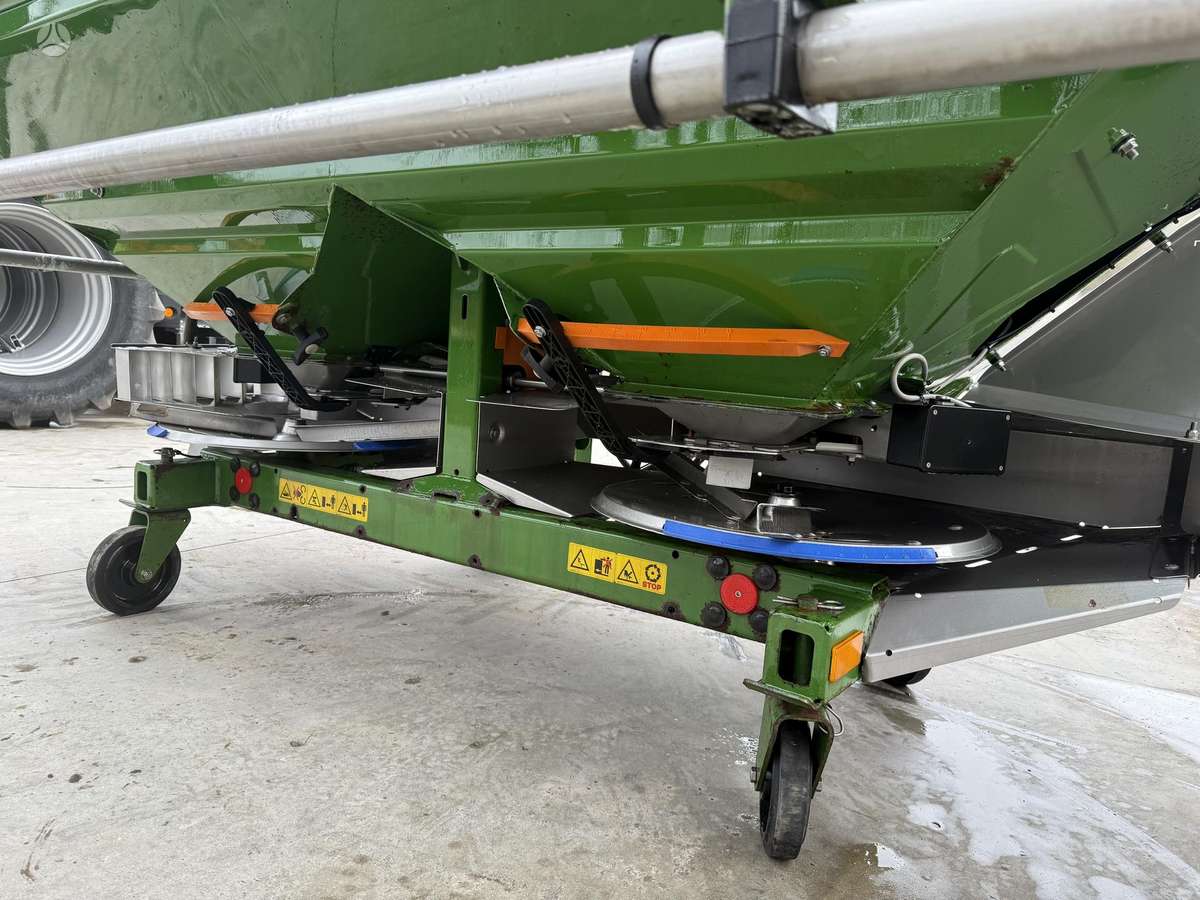 Amazone ZA-M 3000 ultra, spreaders