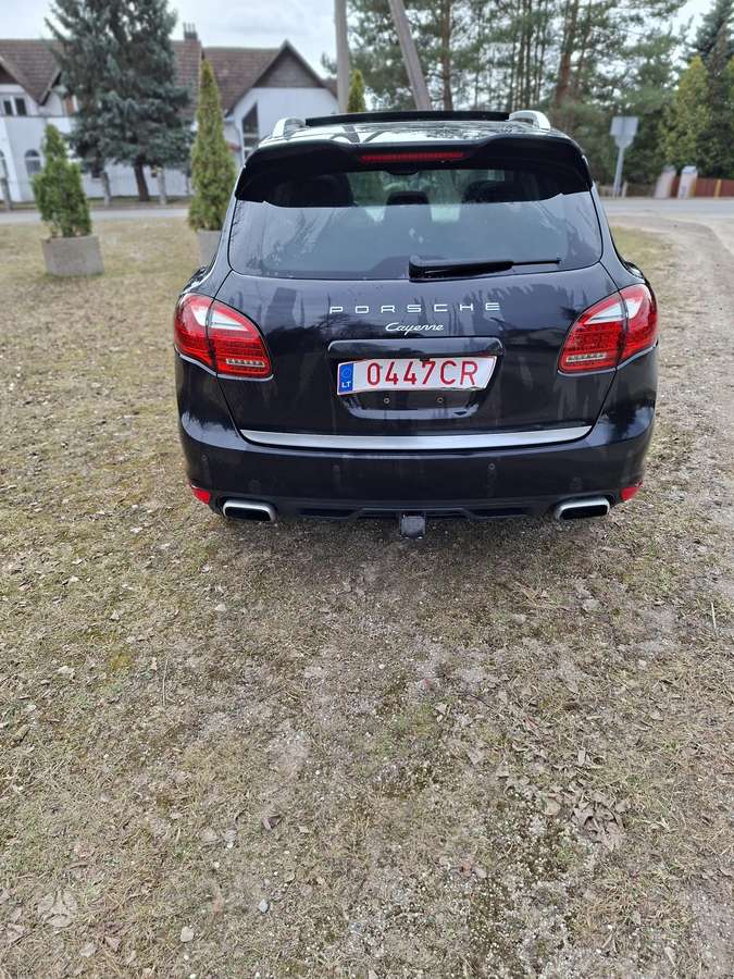 Porsche Cayenne - 5