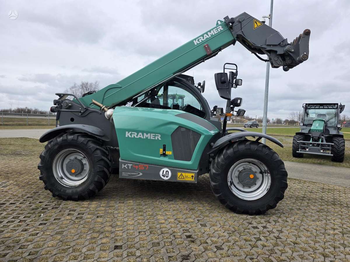 Kramer KT457, self-propelled loaders