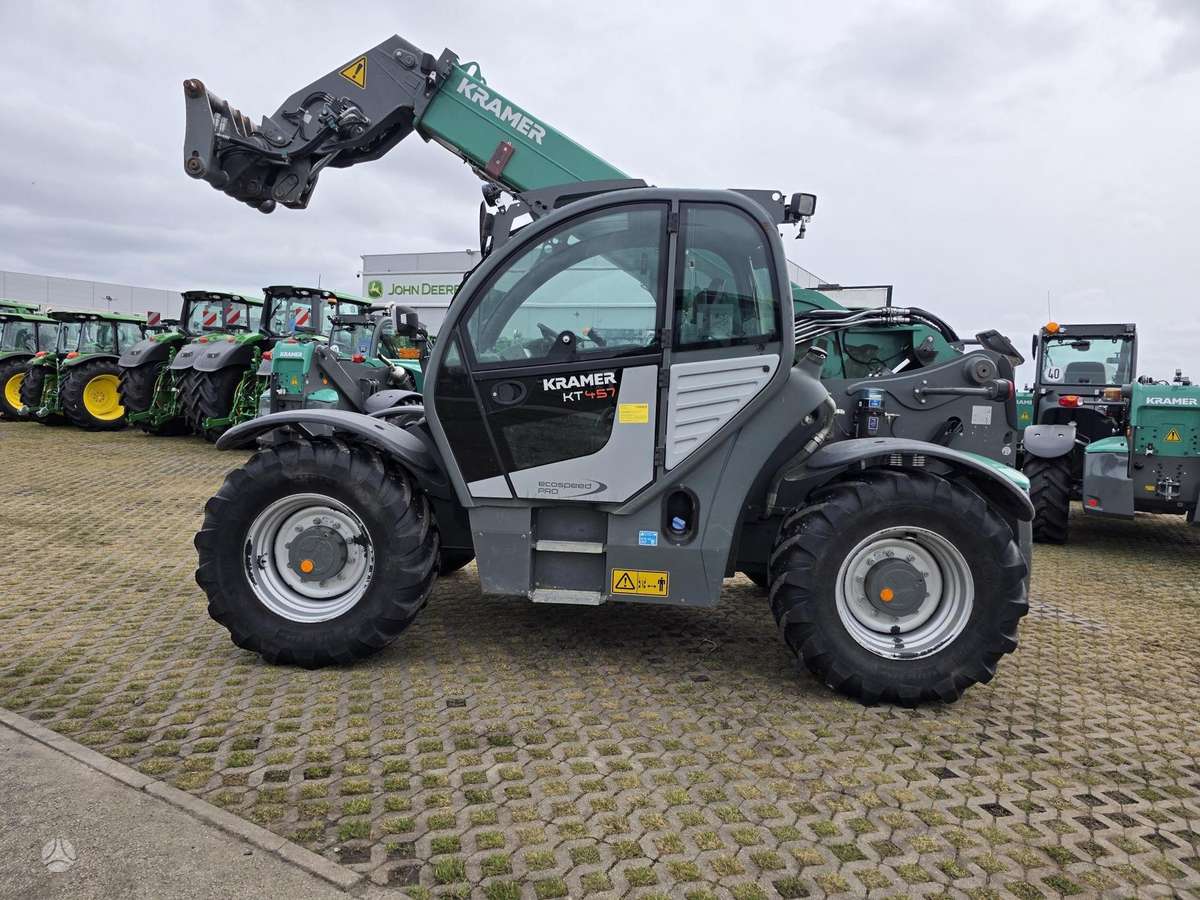 Kramer KT457, self-propelled loaders