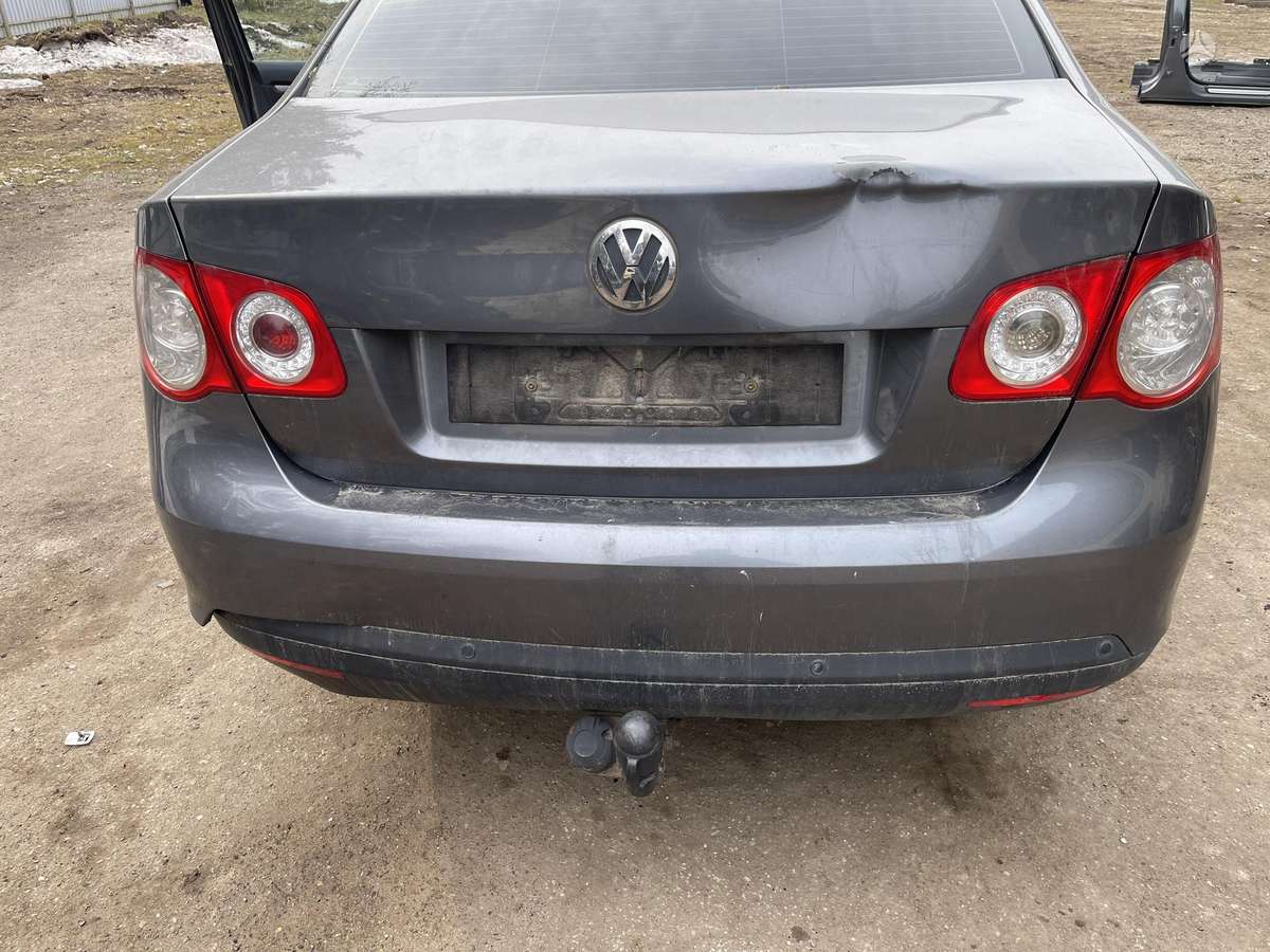 Volkswagen Jetta dalimis