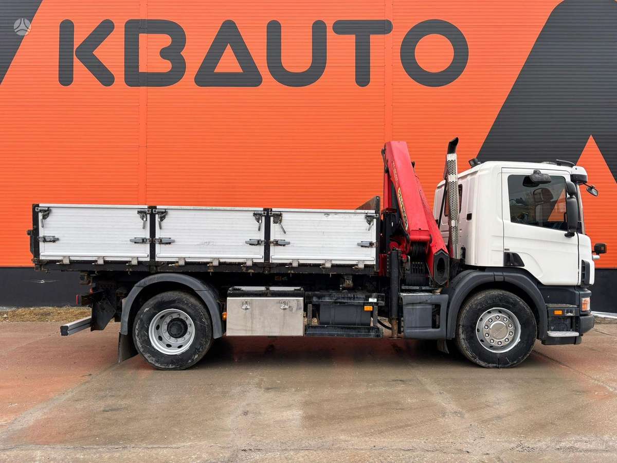 Scania P 94 4x2, самосвалы с краном