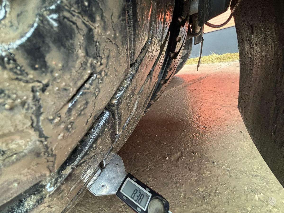 Scania P 94 4x2, самосвалы с краном