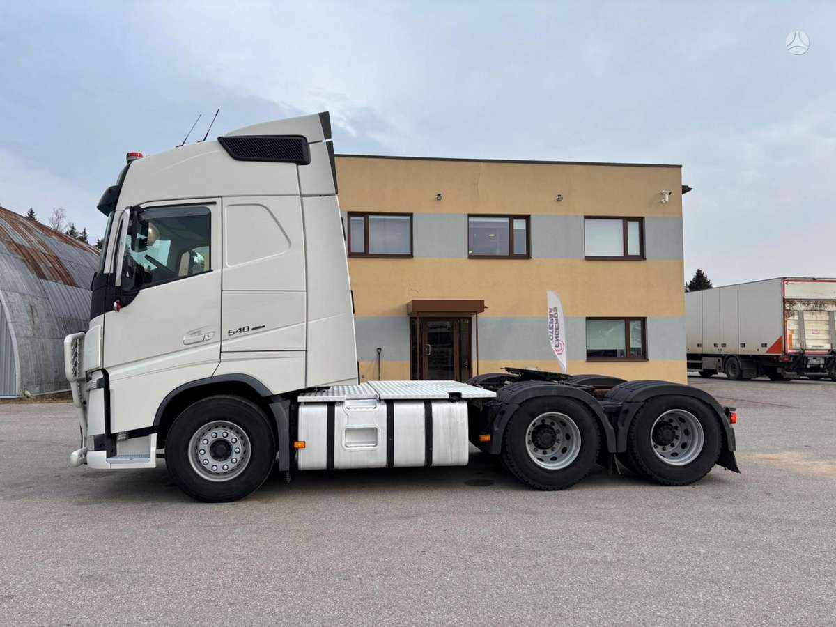 Volvo FH540, single sleeper