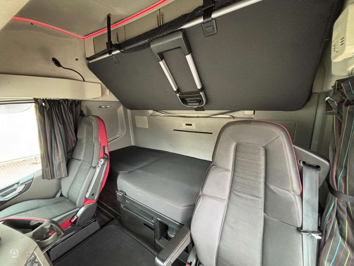 Volvo FH540, single sleeper