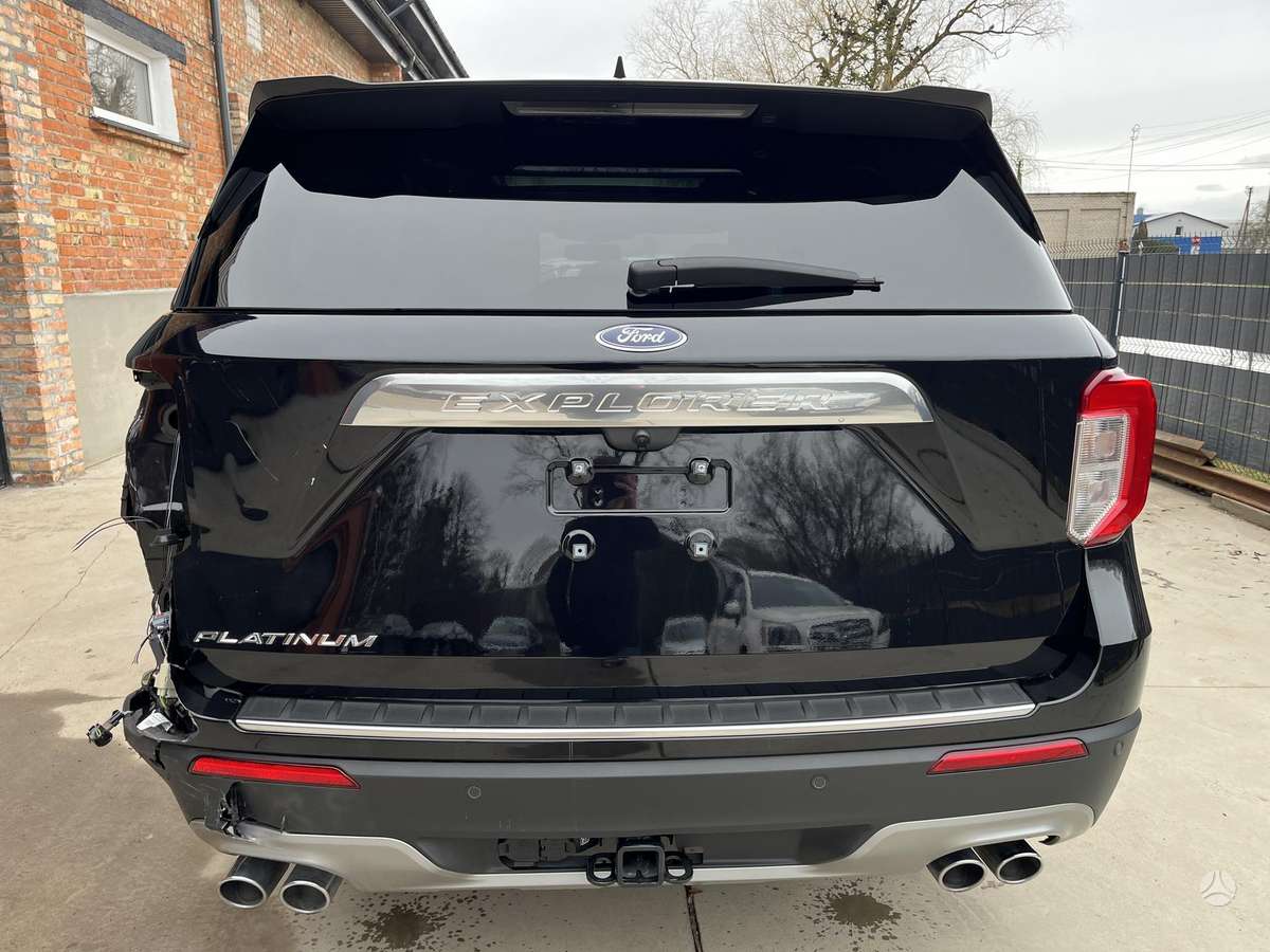Ford Explorer, 3.0 l., off-road / crossover