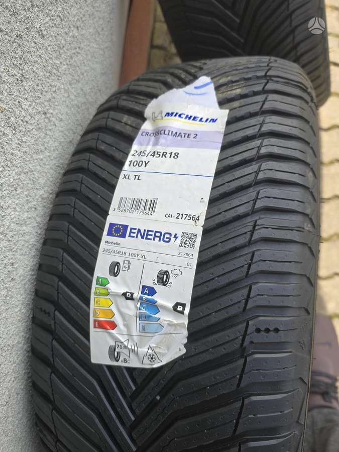 Michelin, universalios 245/45 R18