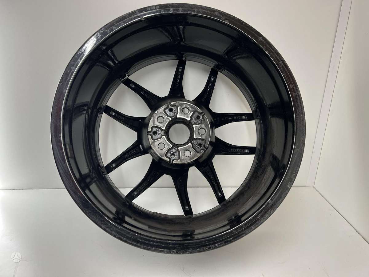 BMW, lengvojo lydinio, R18