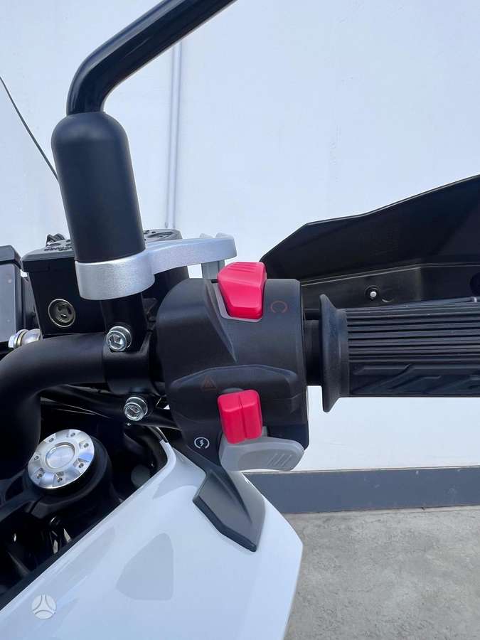 Benelli TRK 702 X 700cc, эндуро / adventure