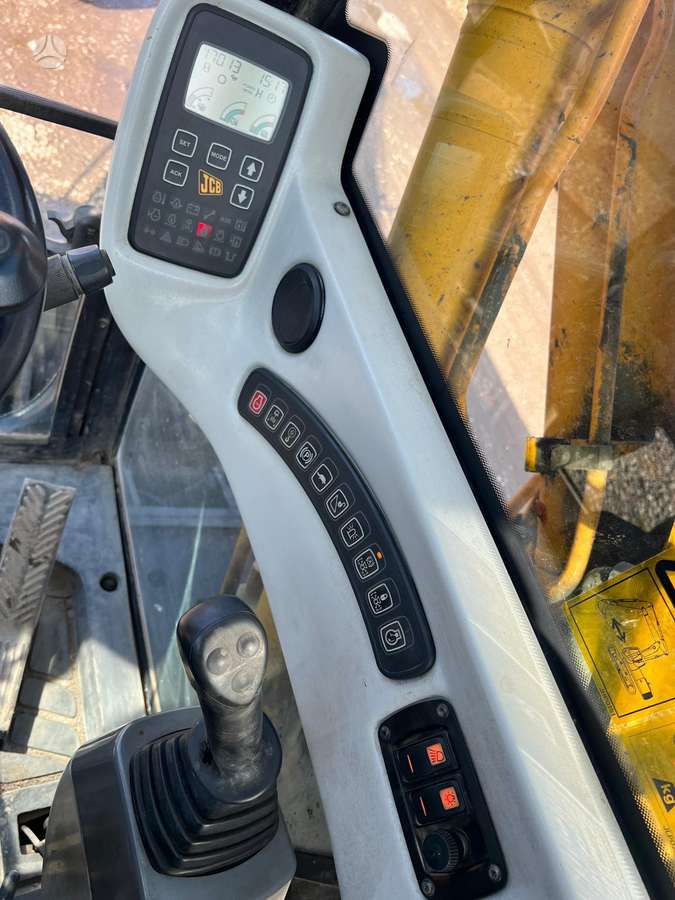 JCB JS 145W, экскаваторы