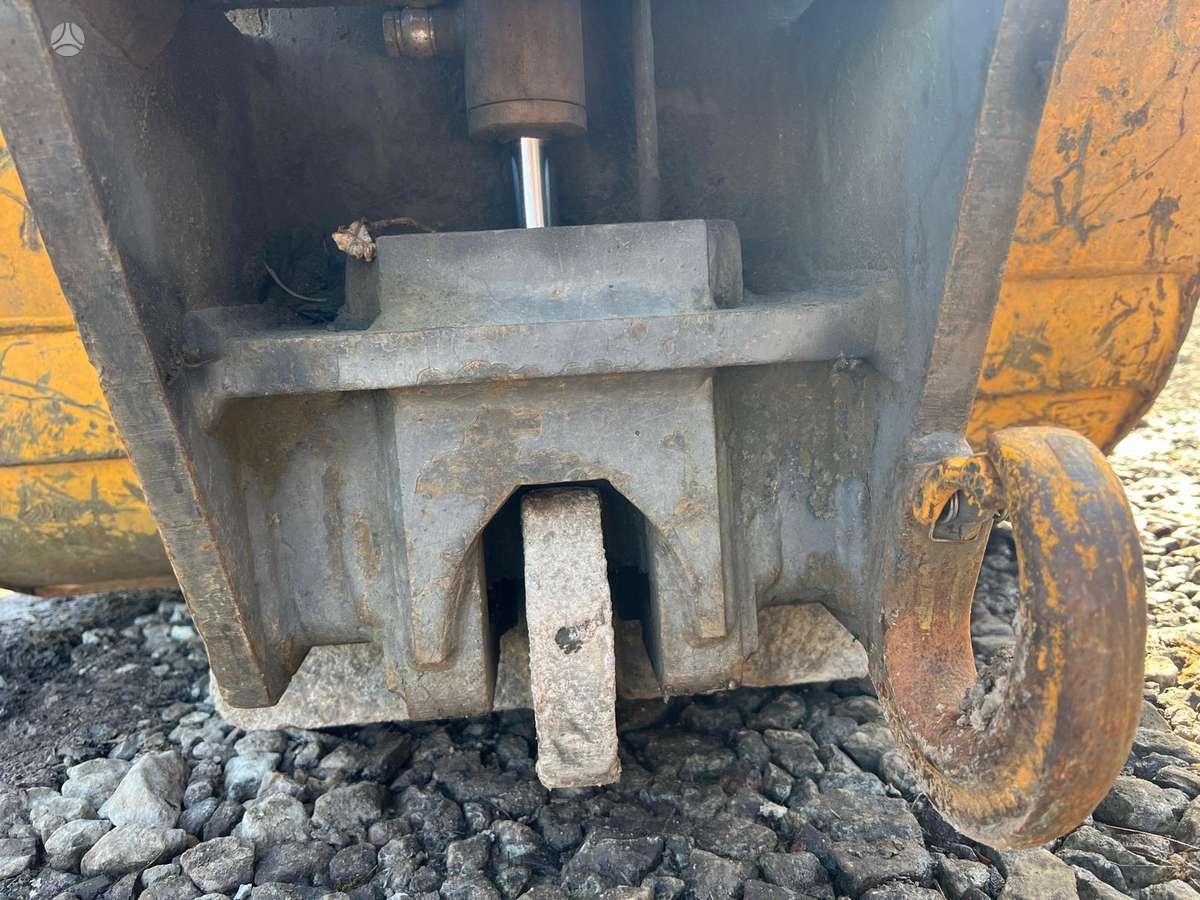 JCB JS 145W, excavator