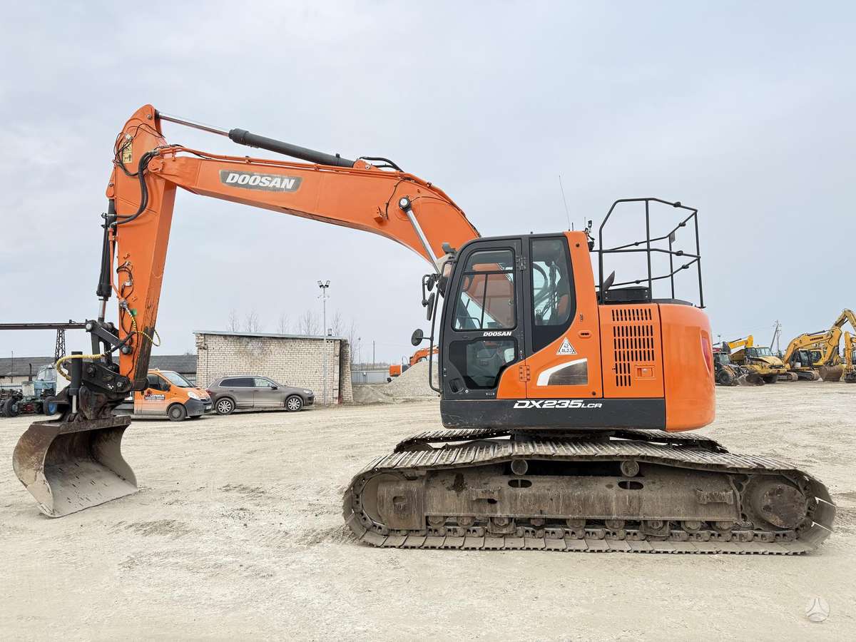 Doosan DX 235 LCR-5, ekskavatoriai