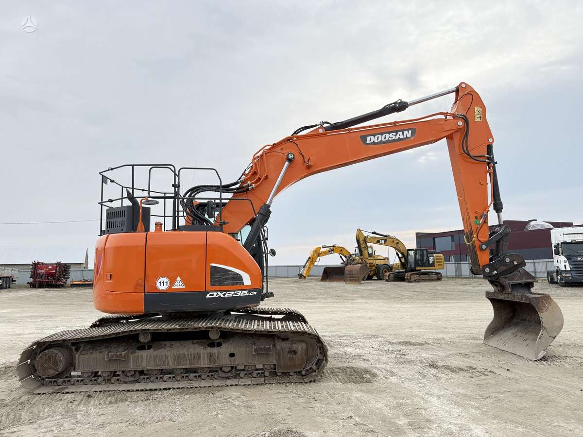 Doosan DX 235 LCR-5, ekskavatoriai