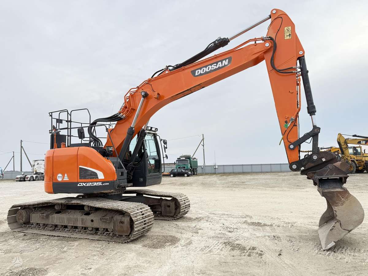 Doosan DX 235 LCR-5, ekskavatoriai