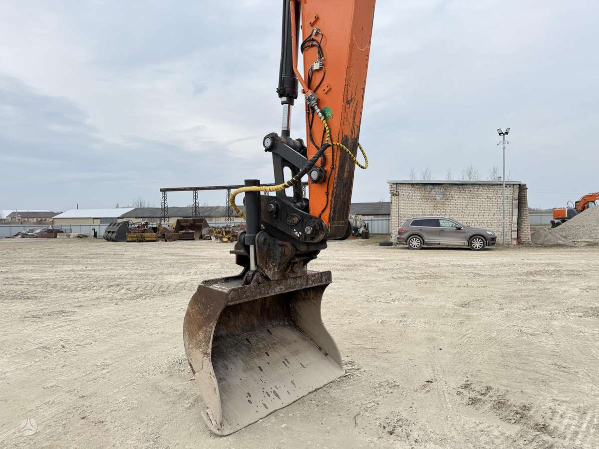 Doosan DX 235 LCR-5, ekskavatoriai
