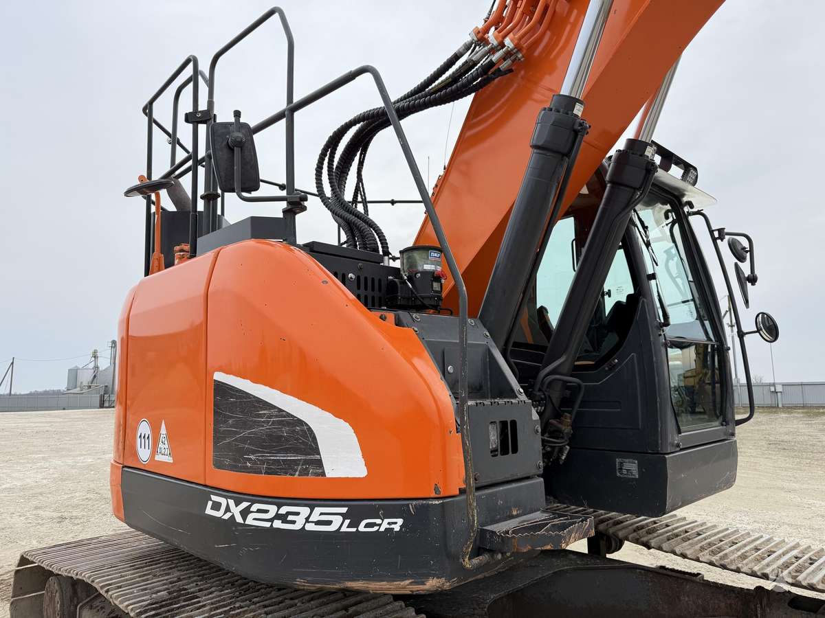 Doosan DX 235 LCR-5, ekskavatoriai