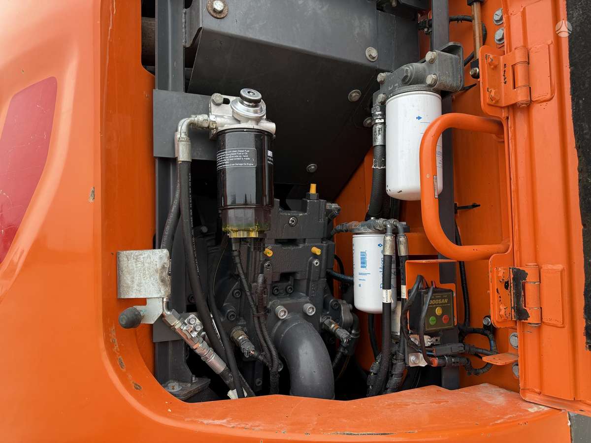 Doosan DX 235 LCR-5, ekskavatoriai