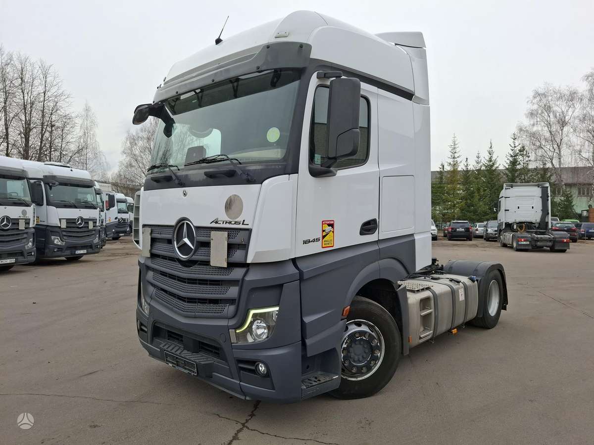 Mercedes-Benz Actros, double sleeper