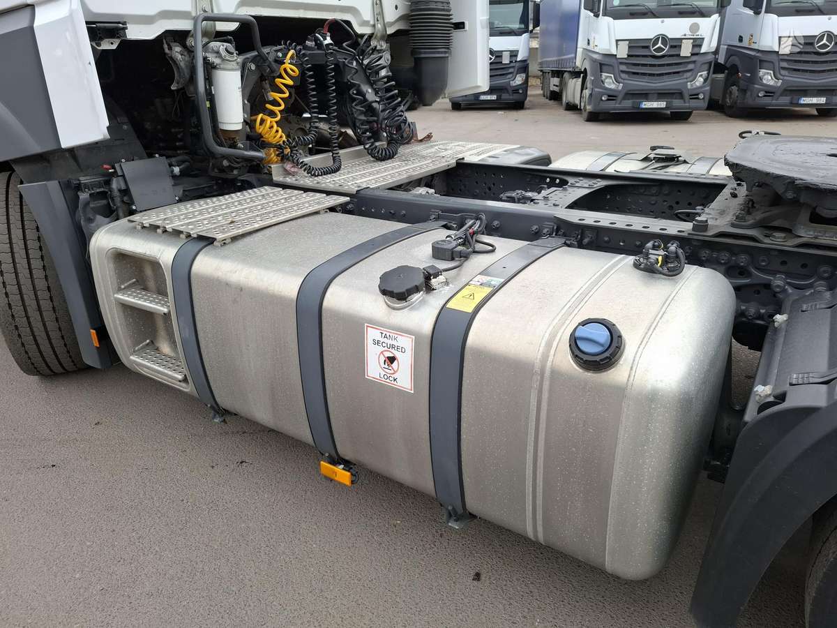 Mercedes-Benz Actros, double sleeper
