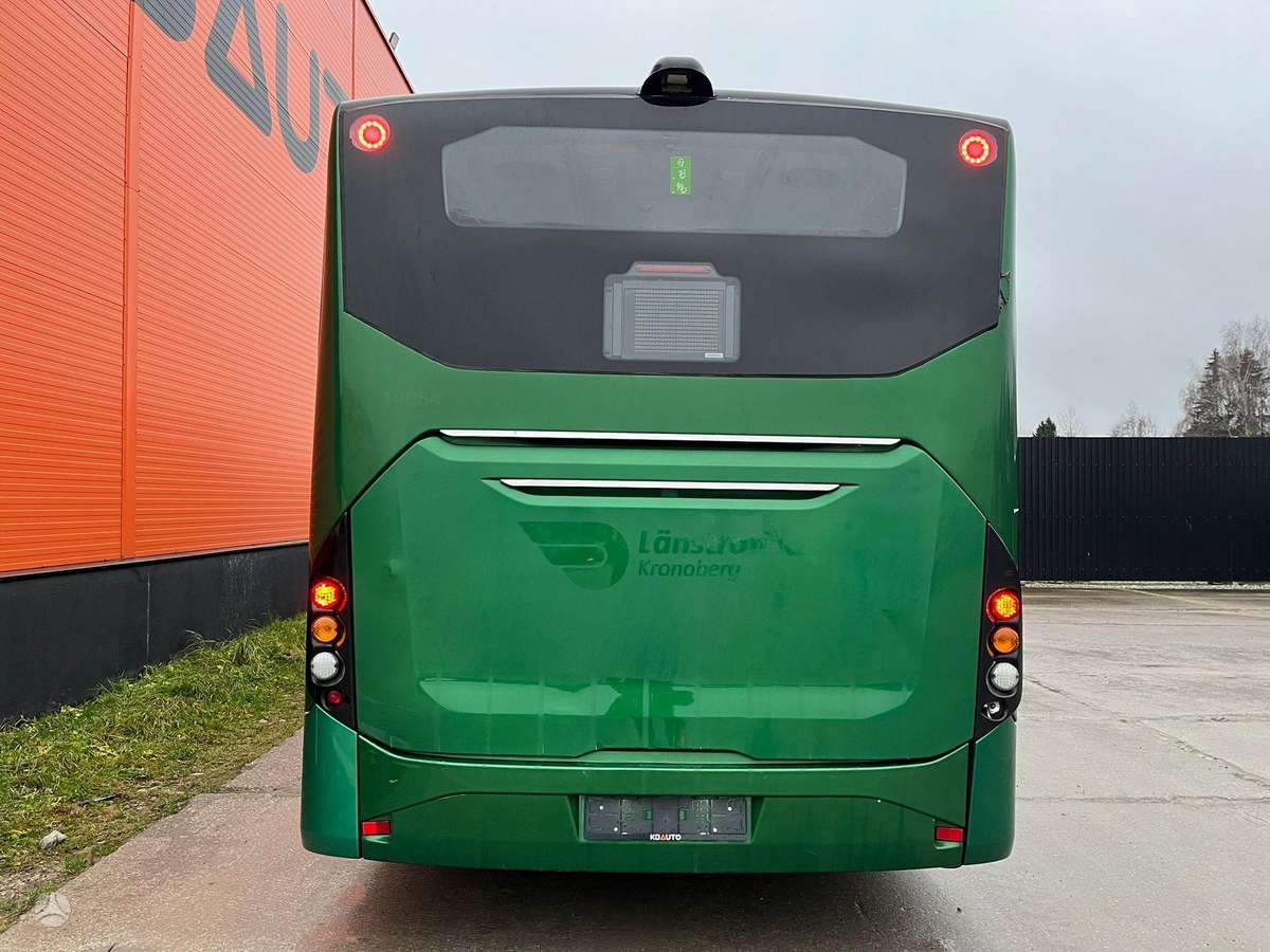 Volvo B8RLE 8900 6x2, miesto