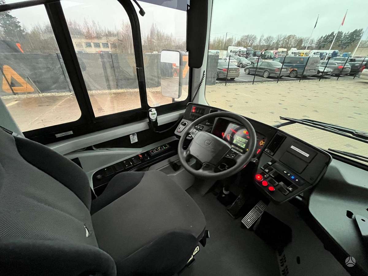 Volvo B8RLE 8900 6x2, miesto