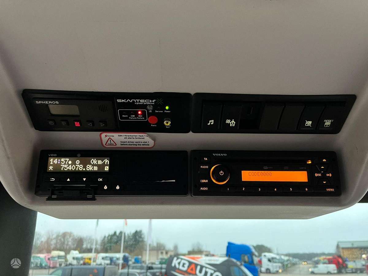 Volvo B8RLE 8900 6x2, miesto