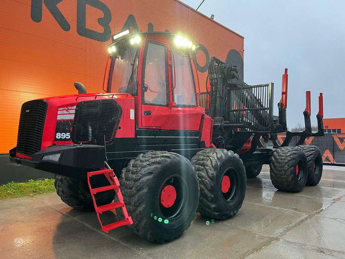 Komatsu 895 8x8, форвардеры