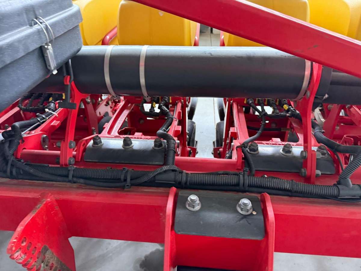 Vaderstad TEMPO R 5.4, seeders, planters