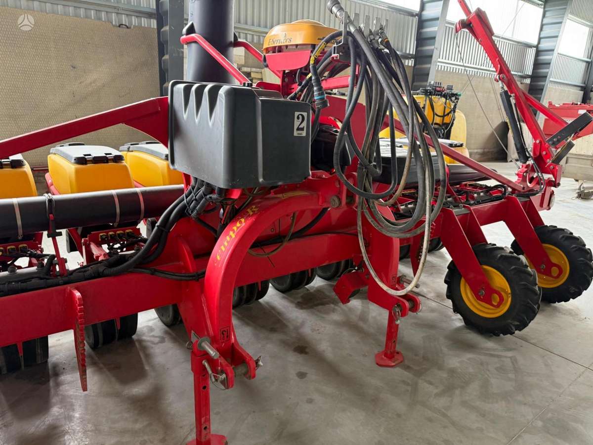 Vaderstad TEMPO R 5.4, seeders, planters