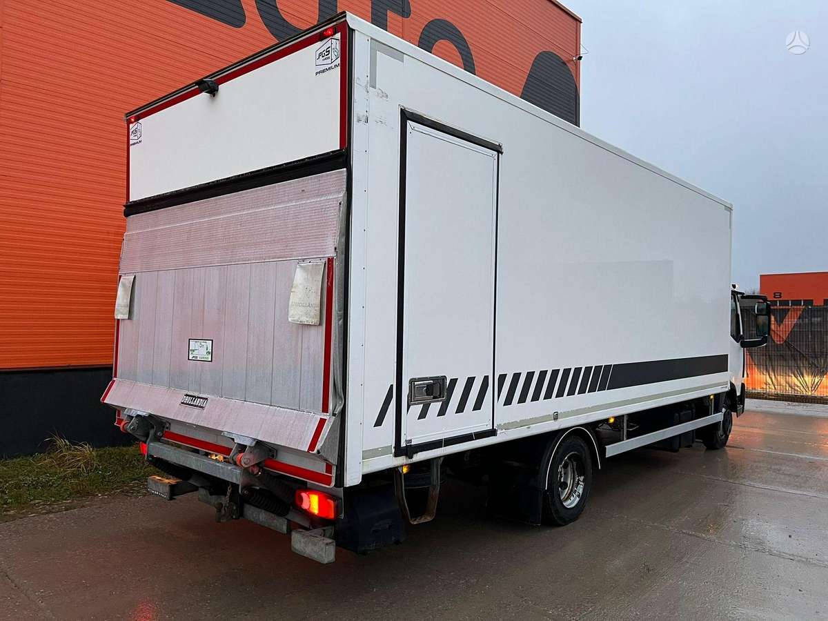 Renault D 7.5 4x2, box trucks / box vans