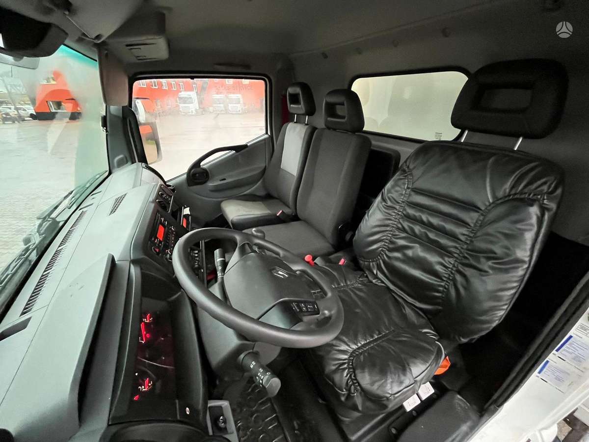 Renault D 7.5 4x2, box trucks / box vans