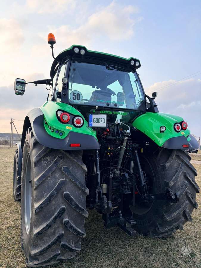 Deutz-Fahr 6215, tractors