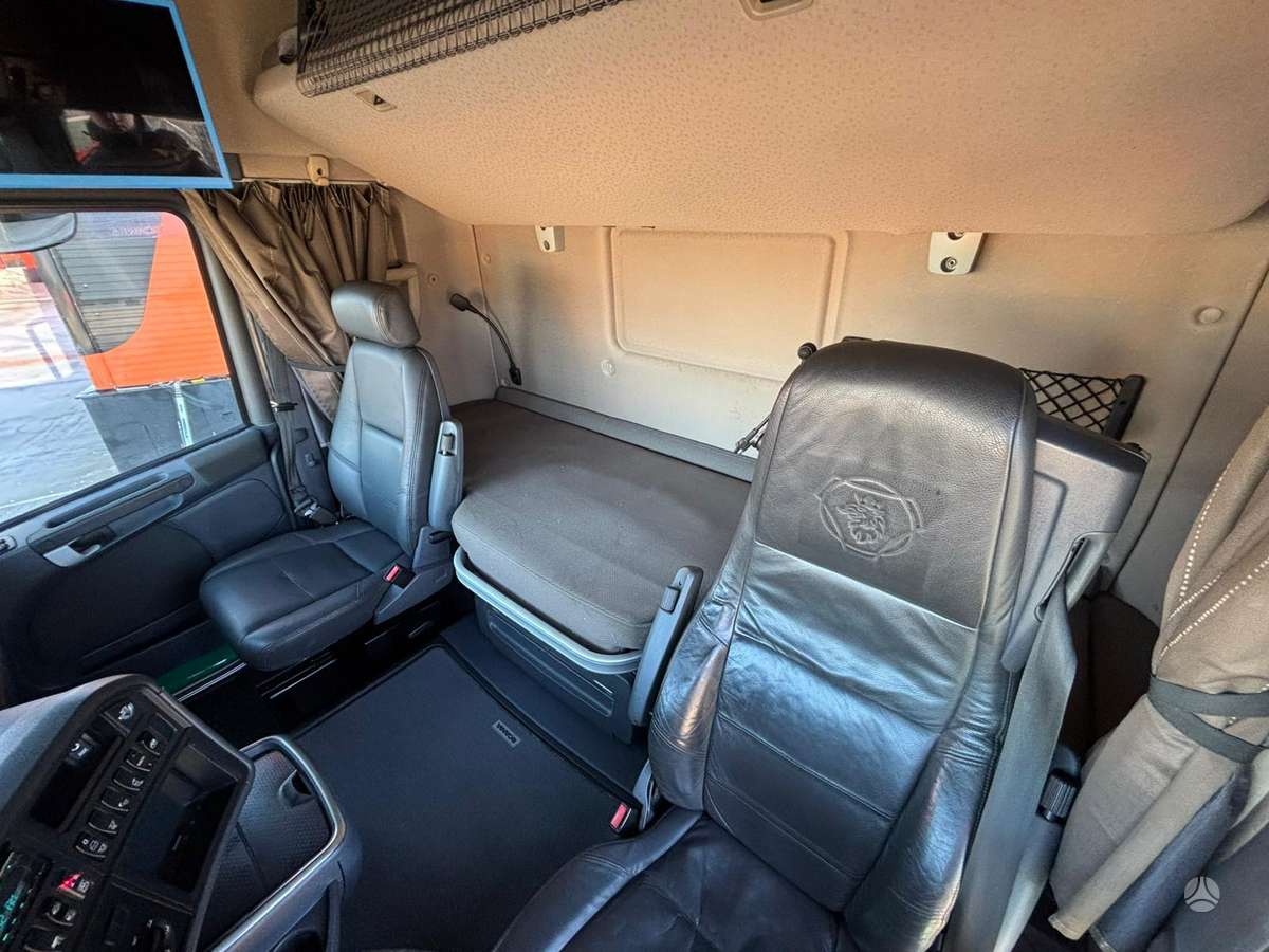 Scania R 560 6x2, самосвалы с прицепoм
