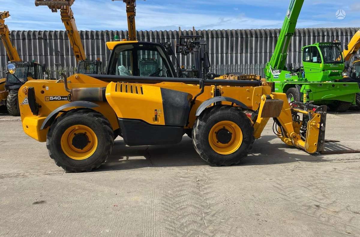 JCB 540-140, telescopic handler