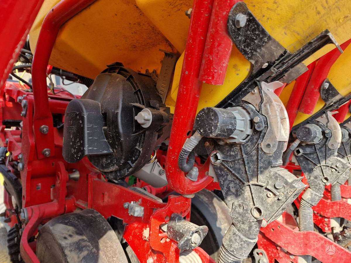 Vaderstad Tempo V12, seeders, planters