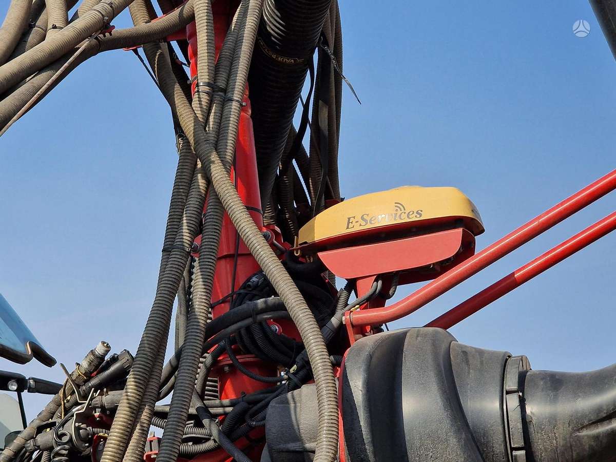 Vaderstad Tempo V12, seeders, planters