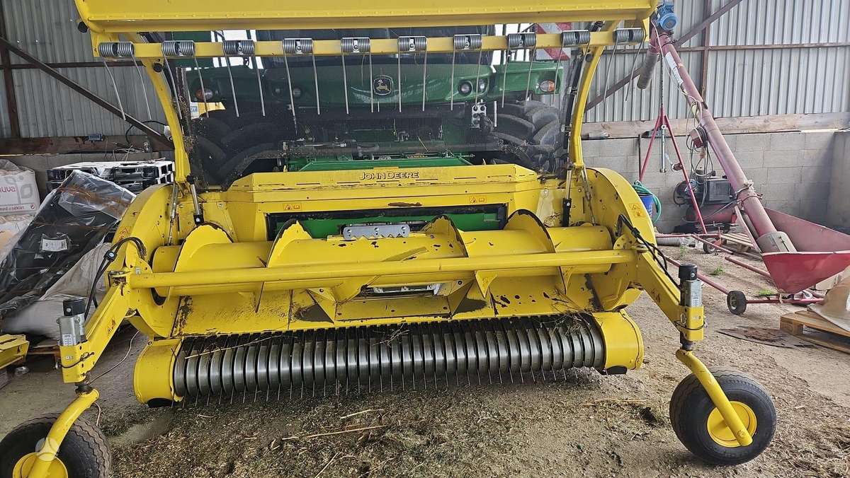 John Deere 8400, самоходные измельчители