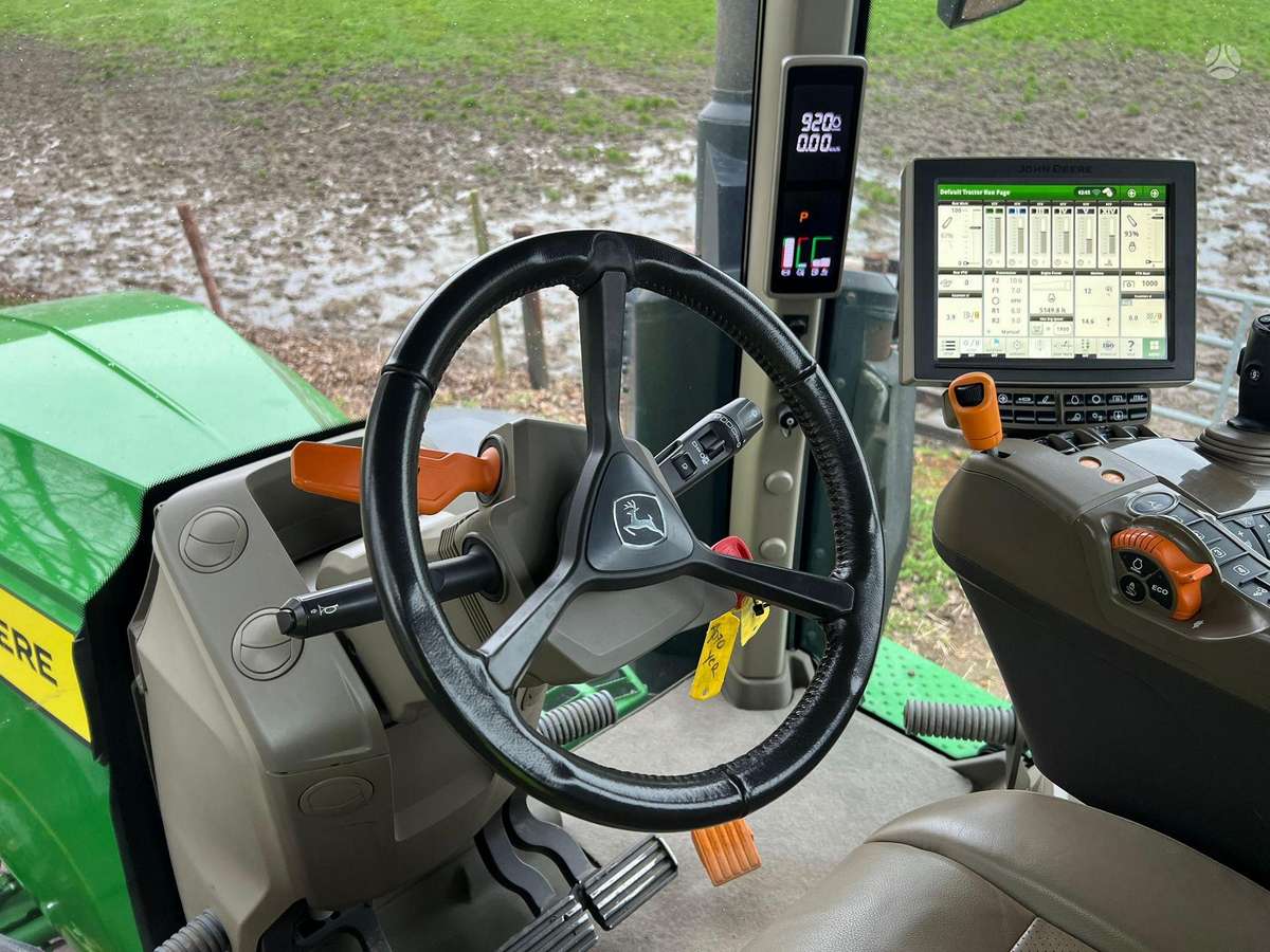 John Deere 7R310, tractors