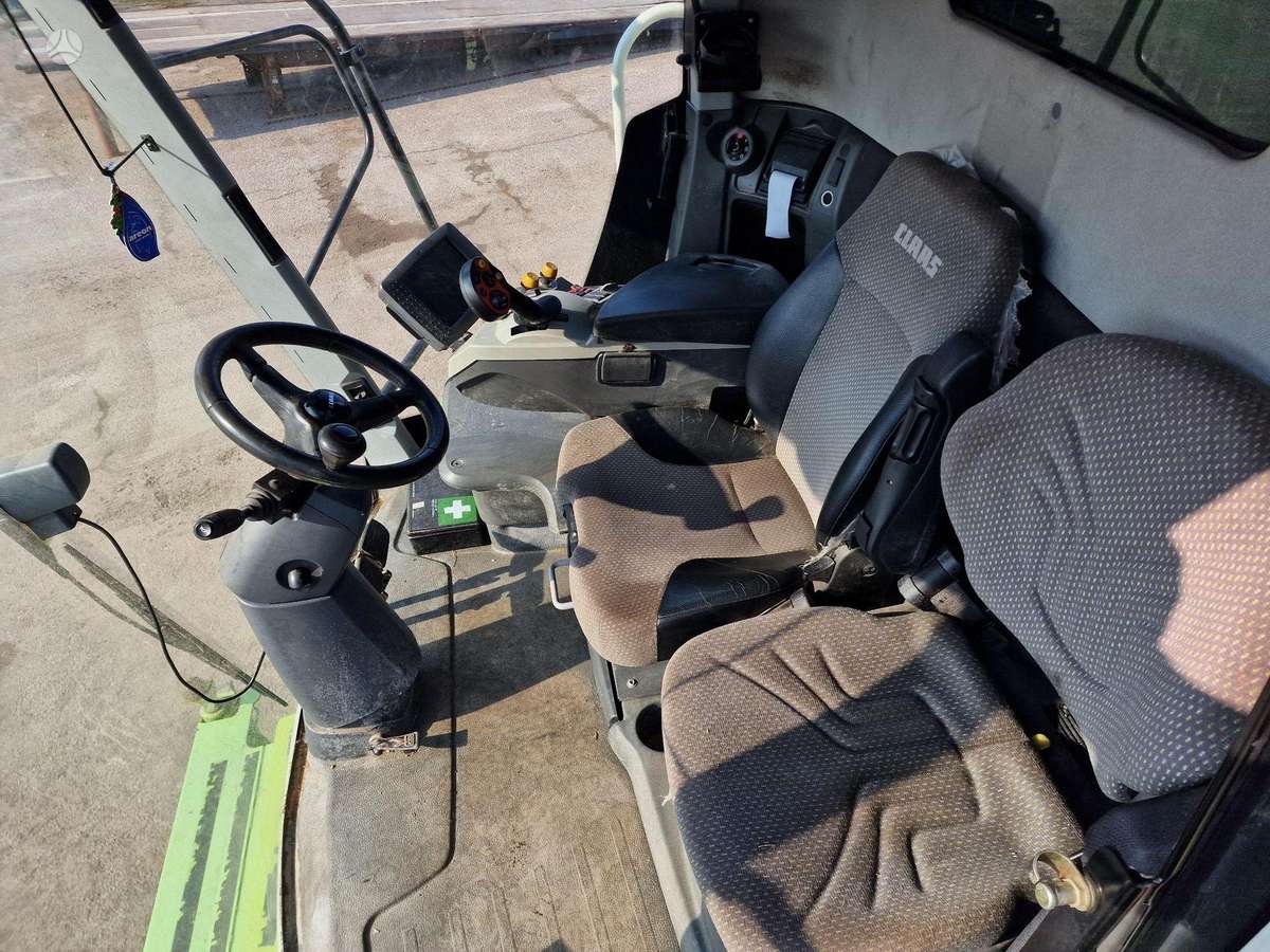 Claas Lexion 760TT, combine harvesters